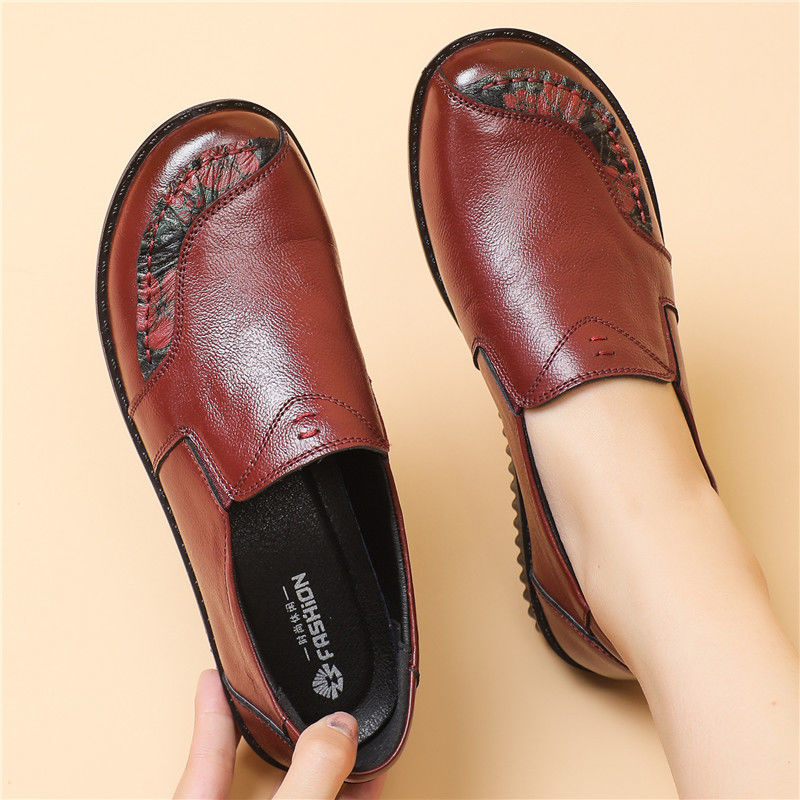 Vintage Genuine Leather Retro Flats Loafers Women Shoes With Floral Print