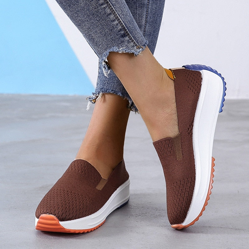 Breathable Fashion Casual Sneakers Women Slip-on Loafers Mesh Shoes