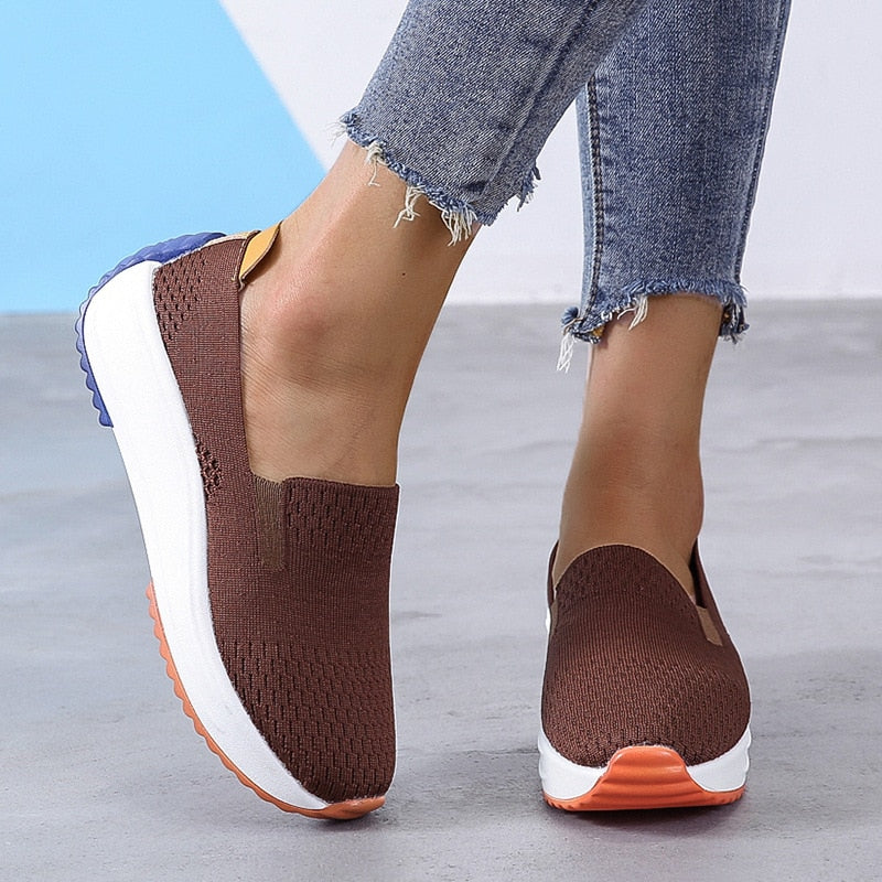 Breathable Fashion Casual Sneakers Women Slip-on Loafers Mesh Shoes