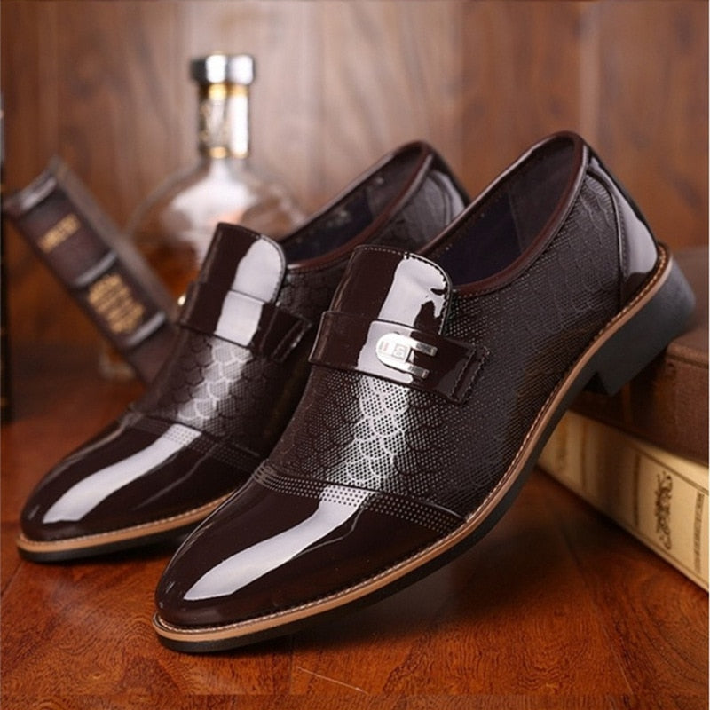 Men's Leather Embossing Classic Dress Shoes