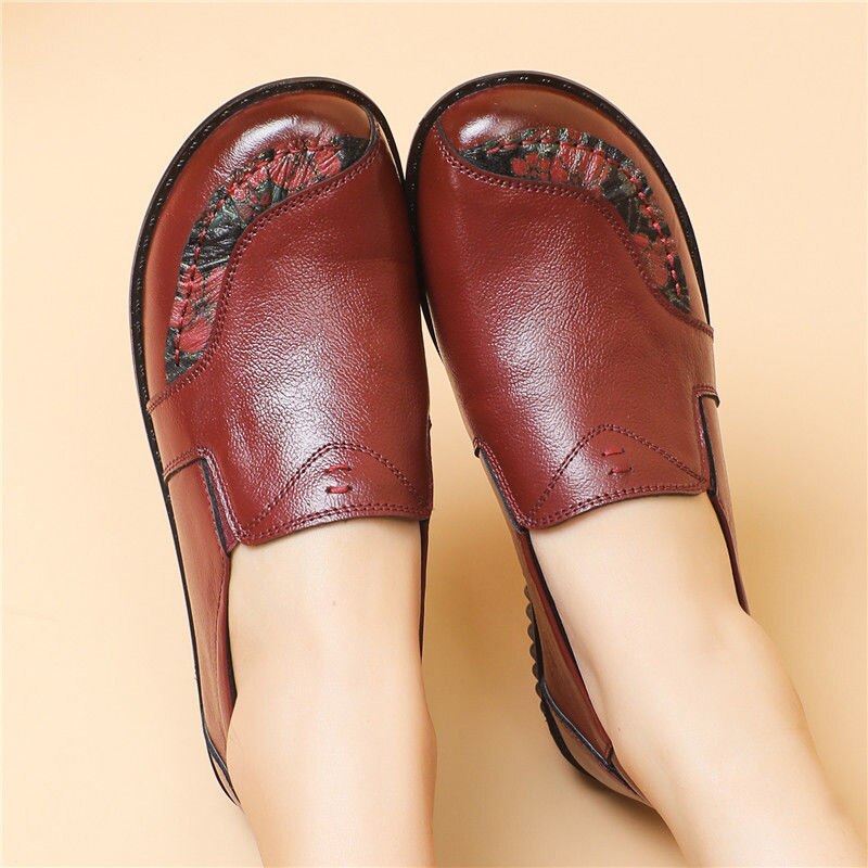 Vintage Genuine Leather Retro Flats Loafers Women Shoes With Floral Print